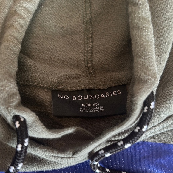 No Boundaries Olive Green Graphic Short Sleeve Hoodie “Brilliant” Pullover Sz M - Picture 3 of 4